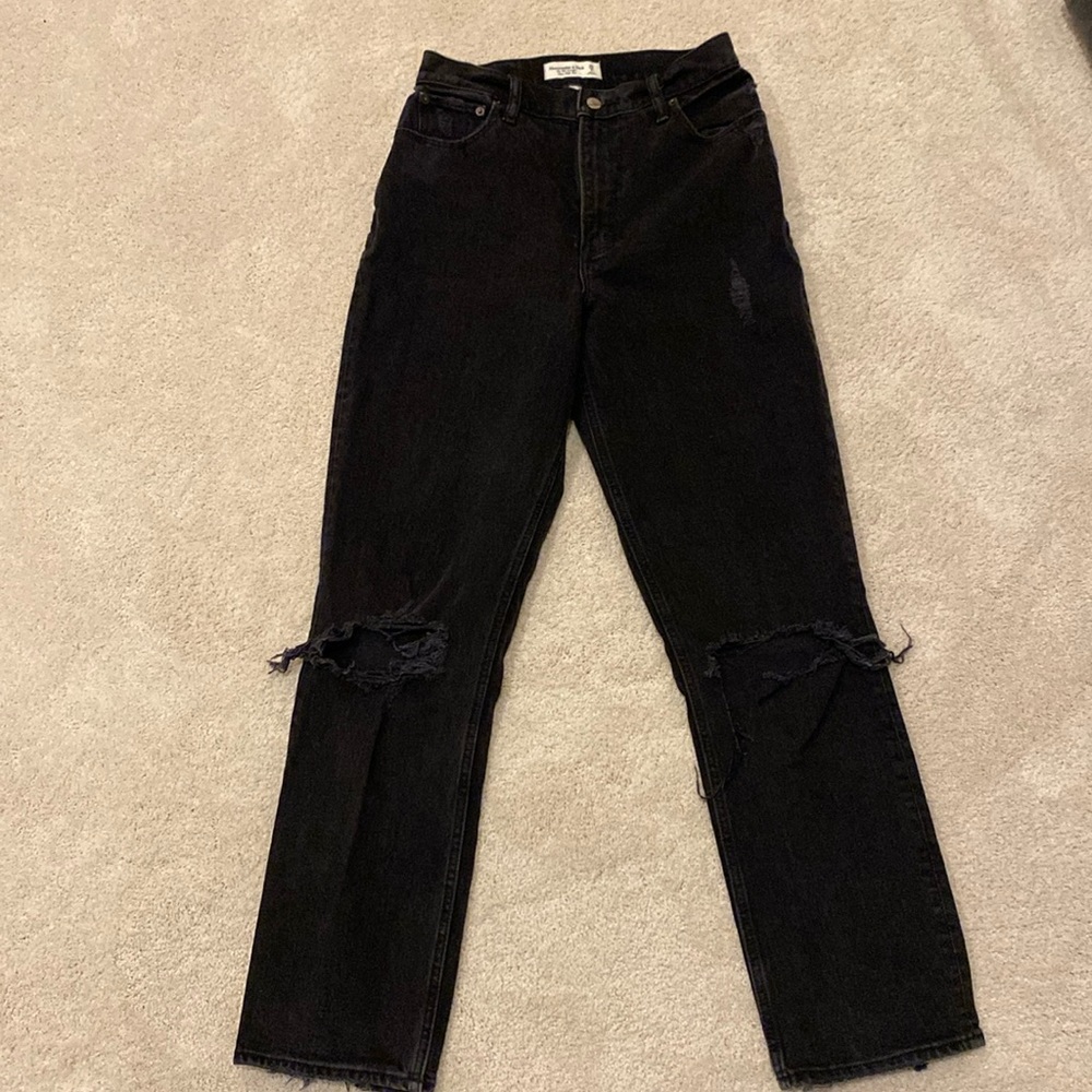 Abercrombie & Fitch | Ultra High Rise | ‘90s Straight | Ripped Black Jeans |